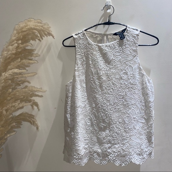 New Look Tops - Extremely Pretty broiderie New Look top